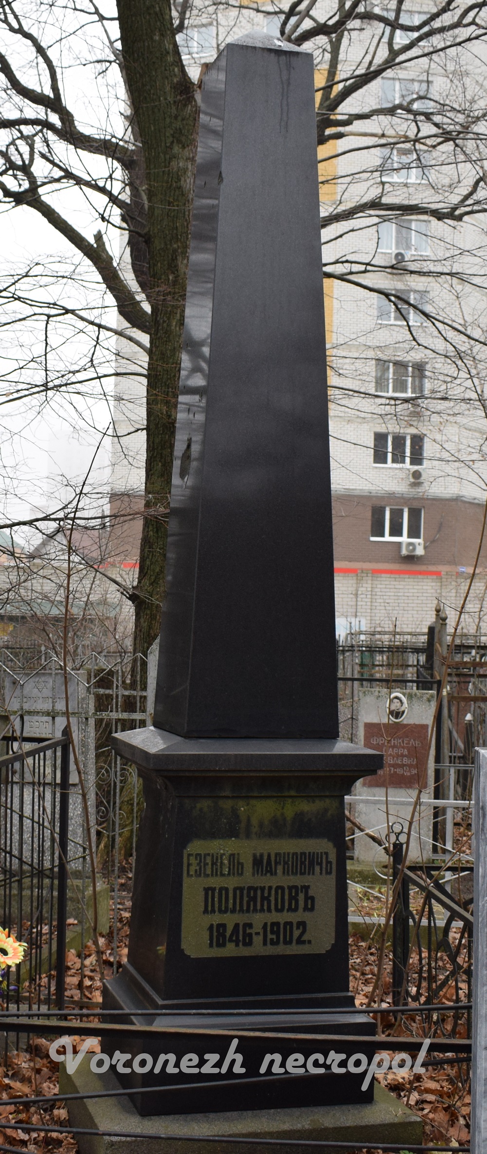 obelisk4